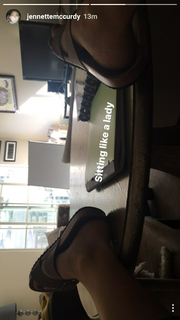Jennette McCurdy feet photo thumbnail