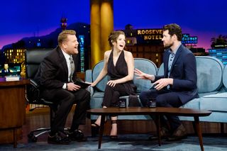 Anna Kendrick feet photo thumbnail