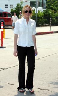Lindsay Lohan feet photo thumbnail