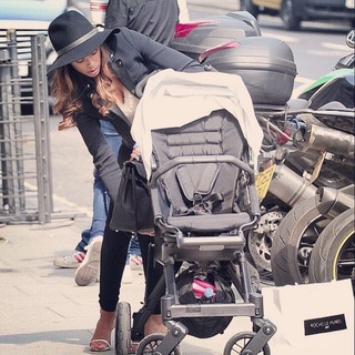 Rochelle Humes feet photo thumbnail