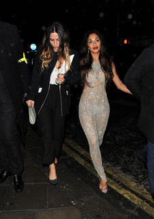 Nicole Scherzinger feet photo thumbnail