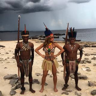 Sabrina Sato feet photo thumbnail