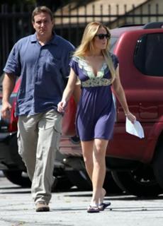 Lindsay Lohan feet photo thumbnail