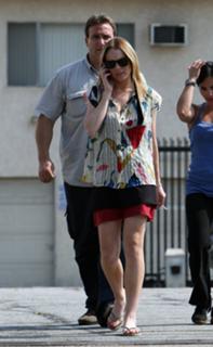 Lindsay Lohan feet photo thumbnail