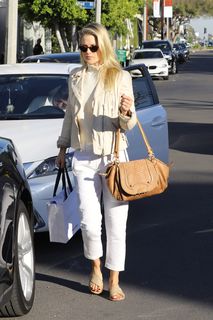 Ali Larter feet photo thumbnail