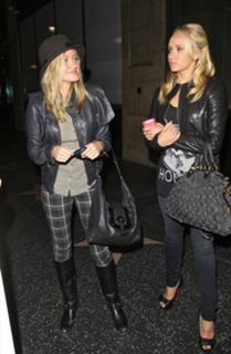 Nastia Liukin feet photo thumbnail