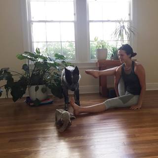 Adriene Mishler feet photo thumbnail