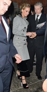Jennifer Lawrence feet photo thumbnail