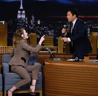 Emma Stone feet photo thumbnail