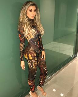Larsa Pippen feet photo thumbnail