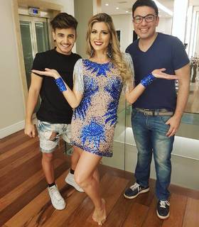 Lívia Andrade feet photo thumbnail