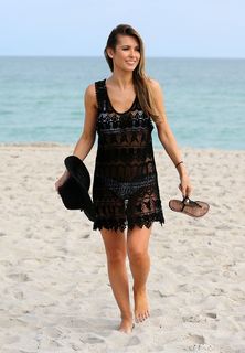 Audrina Patridge feet photo thumbnail