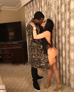 Nicki Minaj feet photo thumbnail