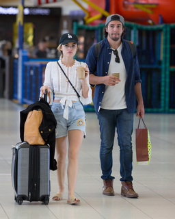 Lucy Hale feet photo thumbnail