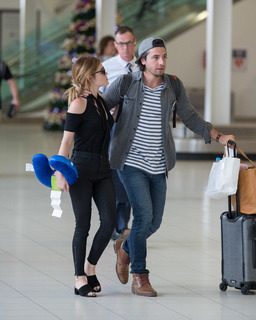 Lucy Hale feet photo thumbnail