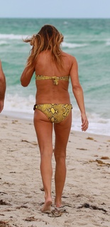 Kelly Bensimon feet photo thumbnail