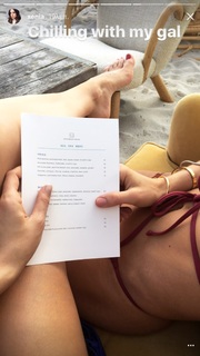 Xenia Tchoumitcheva feet photo thumbnail