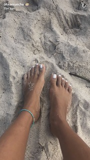 Karrueche Tran feet photo thumbnail