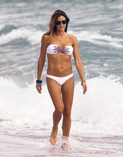 Kelly Bensimon feet photo thumbnail