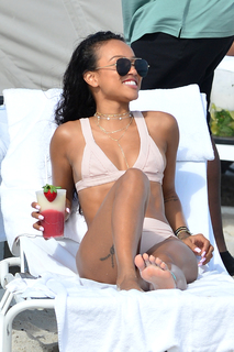 Karrueche Tran feet photo thumbnail