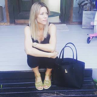 Nicole Neumann feet photo thumbnail
