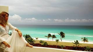 Nicole Neumann feet photo thumbnail