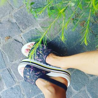 Nicole Neumann feet photo thumbnail