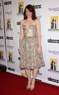 Bryce Dallas Howard feet photo thumbnail