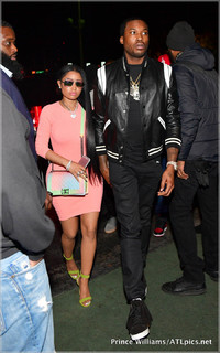 Nicki Minaj feet photo thumbnail