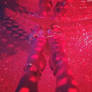 Fearne Cotton feet photo thumbnail
