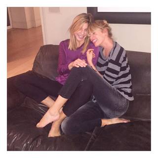 Alessia Marcuzzi feet photo thumbnail
