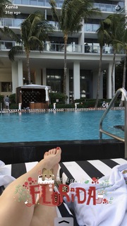 Xenia Tchoumitcheva feet photo thumbnail