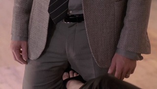 Rosamund Pike feet photo thumbnail