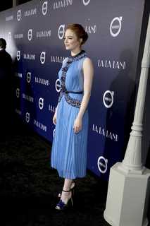 Emma Stone feet photo thumbnail