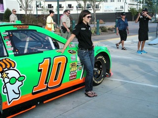 Danica Patrick feet photo thumbnail