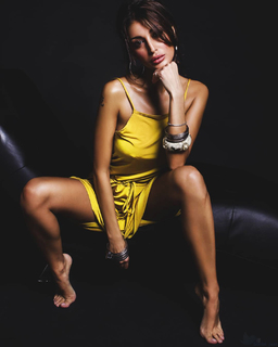 Cristina Buccino feet photo thumbnail