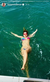 Lívia Andrade feet photo thumbnail