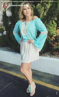 Lívia Andrade feet photo thumbnail