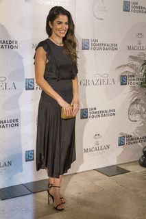 Nikki Reed feet photo thumbnail
