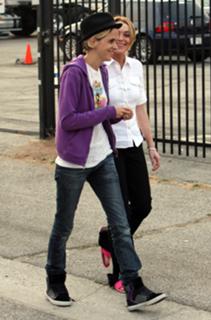 Lindsay Lohan feet photo thumbnail