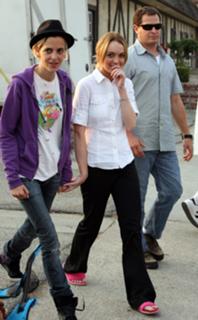 Lindsay Lohan feet photo thumbnail