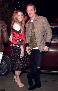 Drew Barrymore feet photo thumbnail