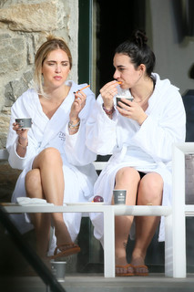 Chiara Ferragni feet photo thumbnail