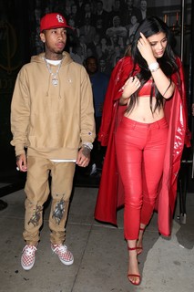 Kylie Jenner feet photo thumbnail