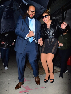 Mariah Carey feet photo thumbnail