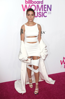 Halsey feet photo thumbnail