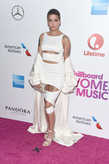 Halsey feet photo thumbnail