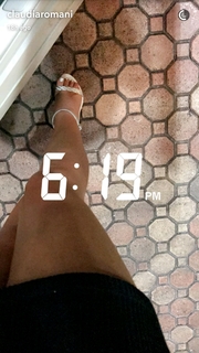 Claudia Romani feet photo thumbnail