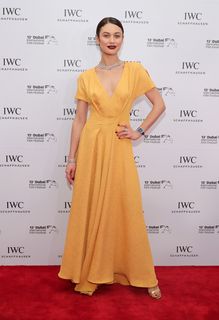 Olga Kurylenko feet photo thumbnail
