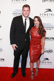 Aly Raisman feet photo thumbnail